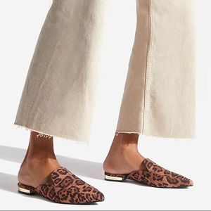 Amaravali Leopard Print Mules